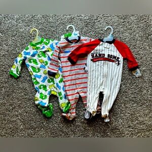 Carters lot of 3 long sleeved footed bodysuits Sz 3-6 months NWT